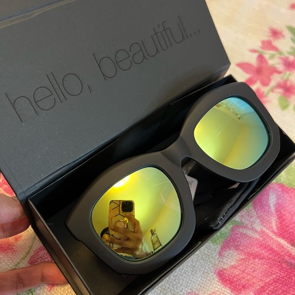 Perverse Sunglasses Unisex - Picture 6 of 13